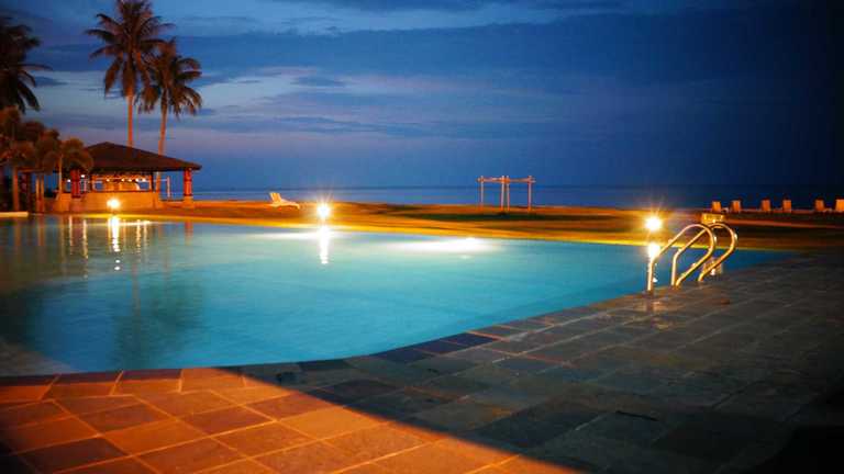 Palm Beach Resort & Spa, Labuan © LetsGoHoliday.my