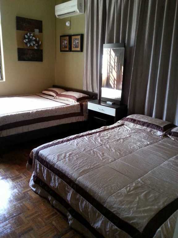 Batu Ferringhi Bungalow Homestay Penang No 1 © Letsgoholiday My