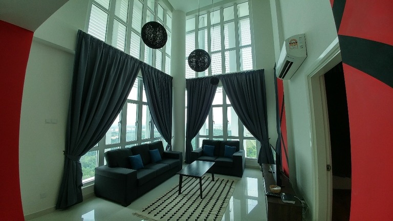 holi 1medini themed suites