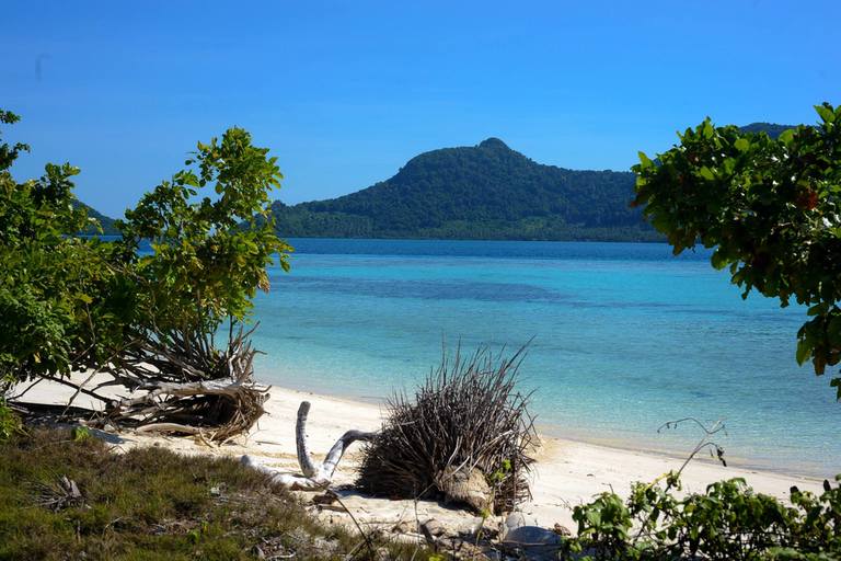 Luma' Selakan by Red Divers Borneo © LetsGoHoliday.my